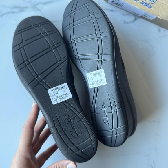 NWT Leather Clarks Suttyn Walk Wedge Slip-On - 11M - Picture 11 of 12